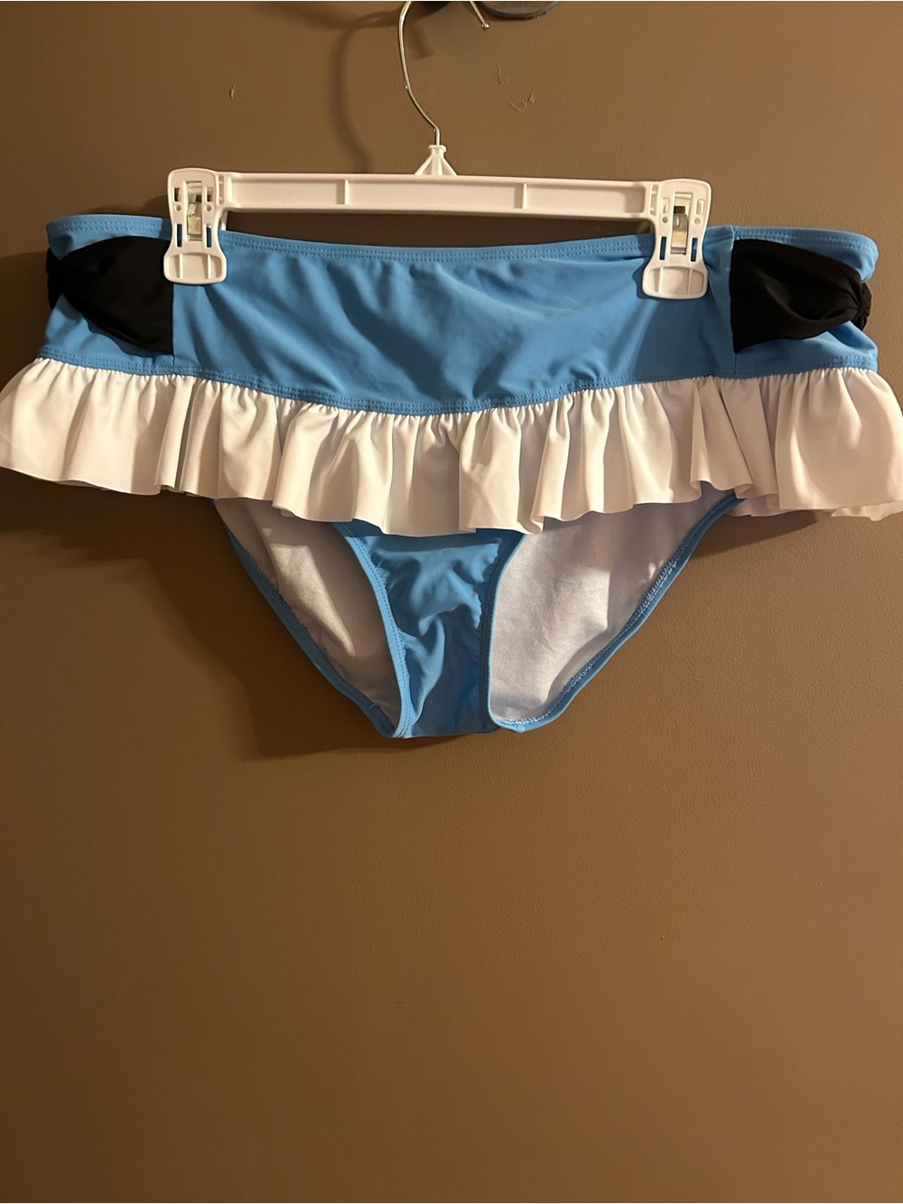 Hot Topic Disney Alice in Wonderful Swim Bottoms NWT size: 2x